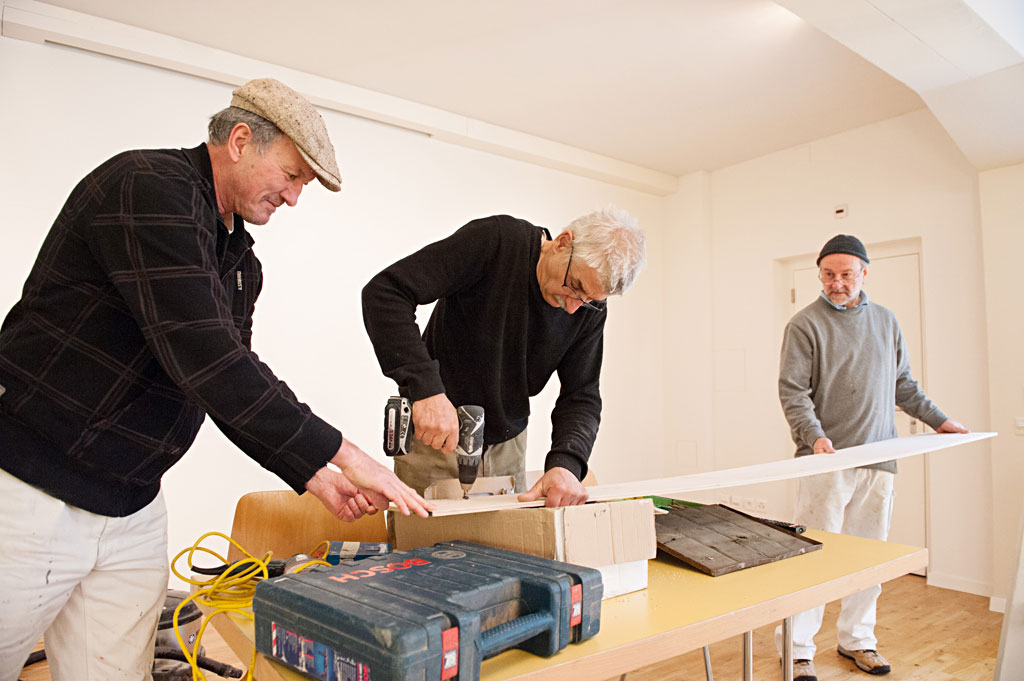 Clienia Privatklinik Schlössli Wandbild Montage Clienia Privatklinik Schlössli Wandbild Montage