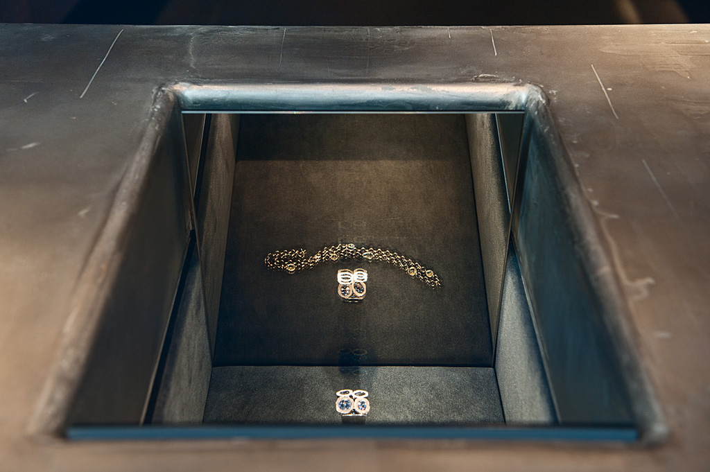 Domeisen, Vitrinen Domeisen, Vitrinen