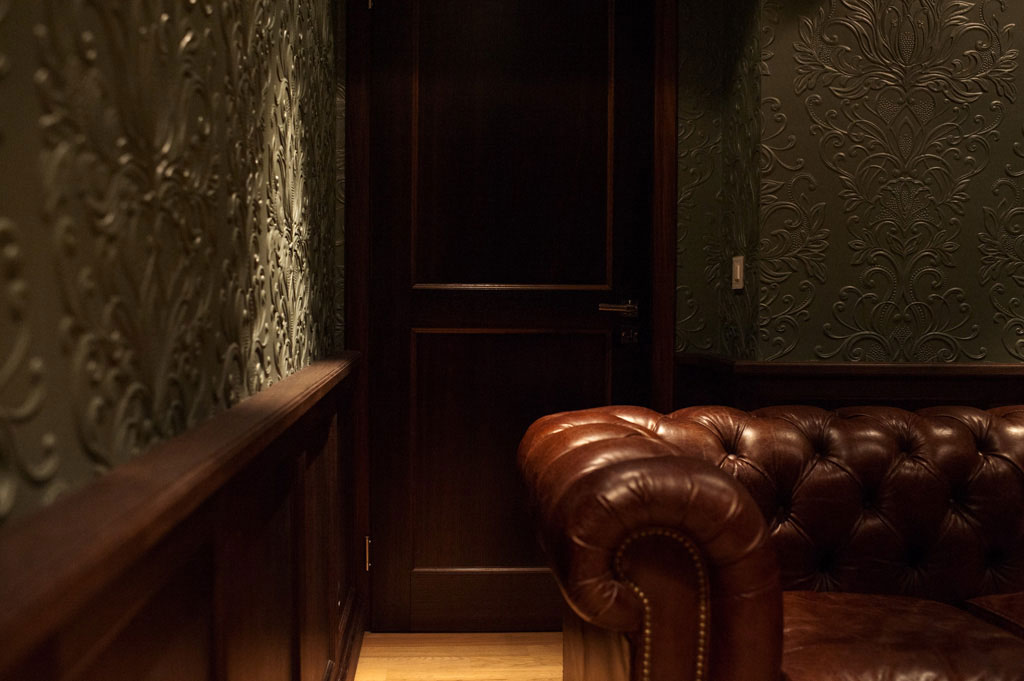 Lincrusta, Prägetapete, gestrichen Lincrusta, Prägetapete, gestrichen