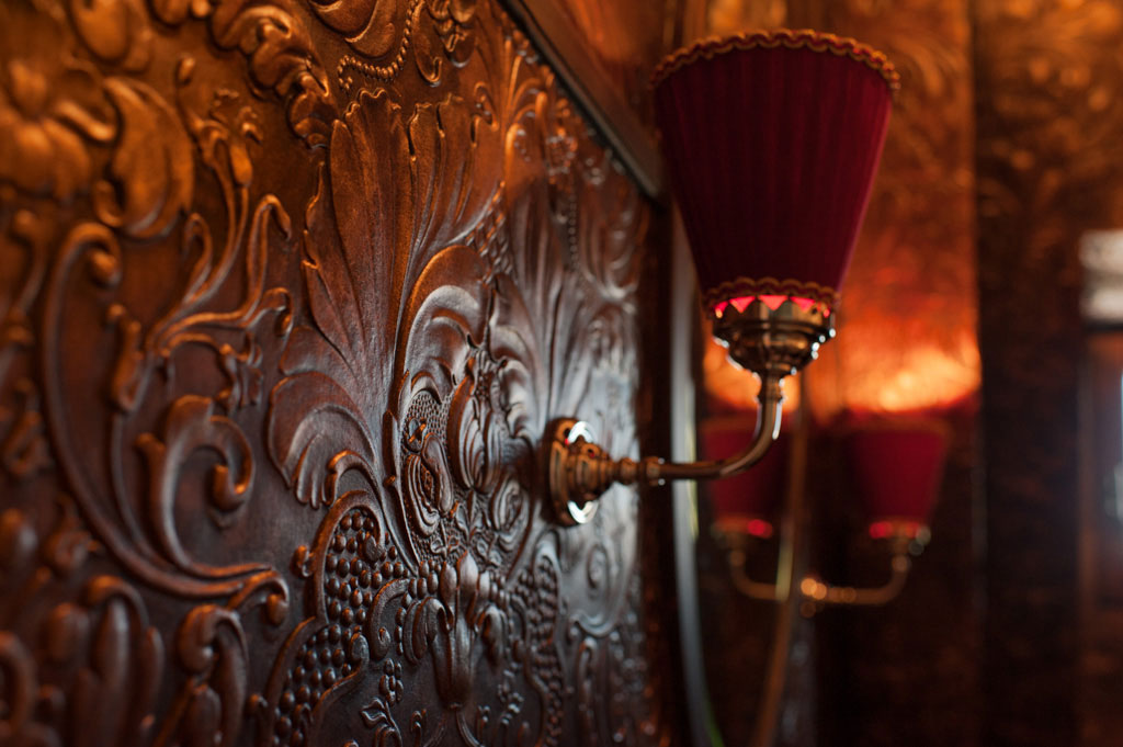 Lincrusta, Prägetapete, gestrichen Lincrusta, Prägetapete, gestrichen