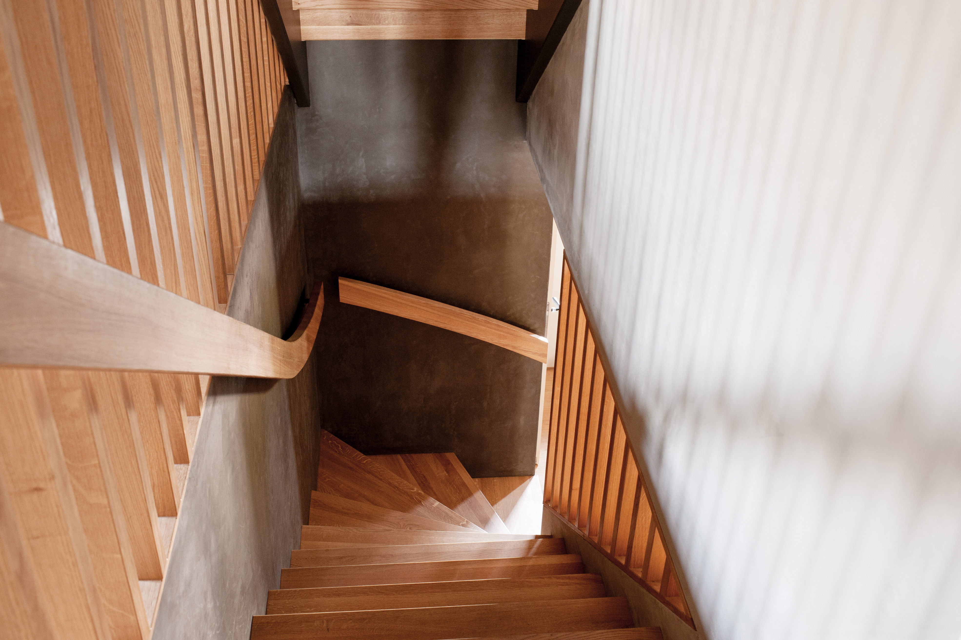 Sumpfkalkputz im Treppenhaus Sumpfkalkputz im Treppenhaus