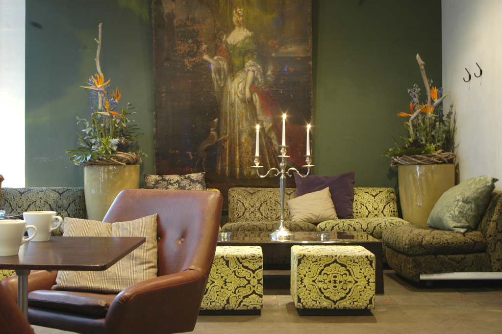 Haus Hiltl Kalk-Sgrafitto Haus Hiltl Kalk-Sgrafitto