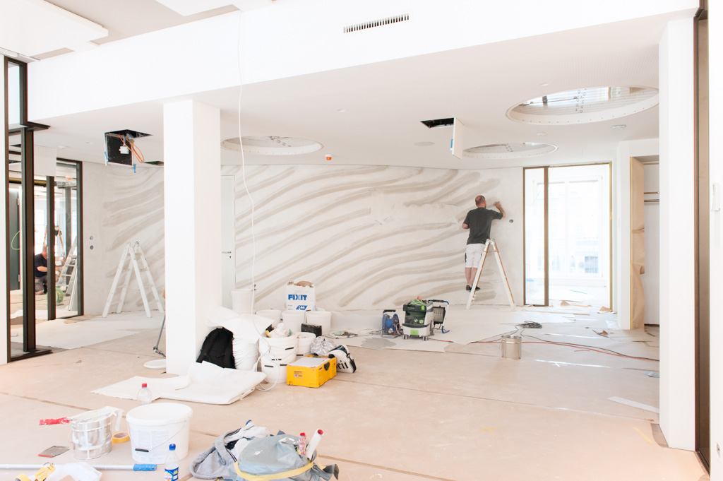 Gipsrelief auftragen Gipsrelief auftragen